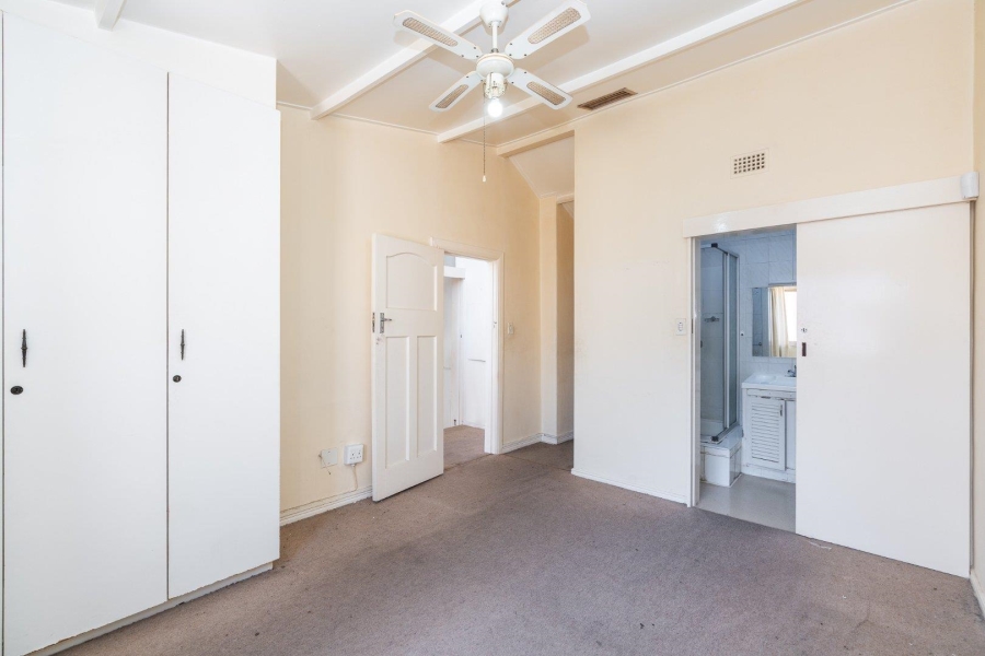 4 Bedroom Property for Sale in Bantry Bay Western Cape